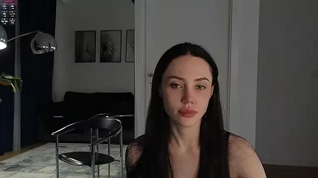 Sara_Tranquil from StripChat