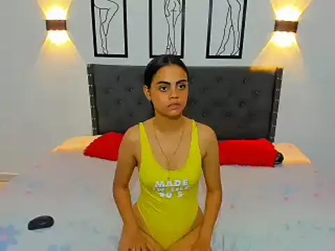 Explore our live girls sluts from our Custom and Multi clubs and checkout exclusive access to highly interactive content, such as shape, hair, titties, pussy type and many more.