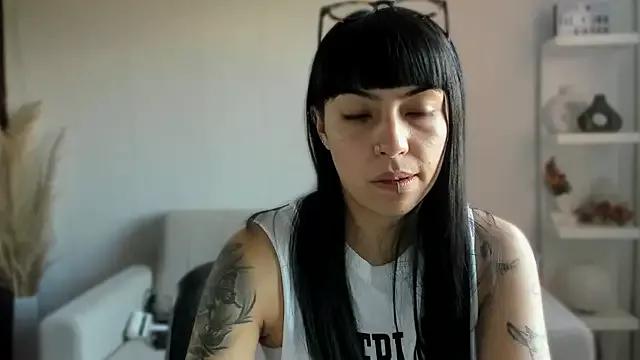 Saraa_Desiree webcams show profile image 
