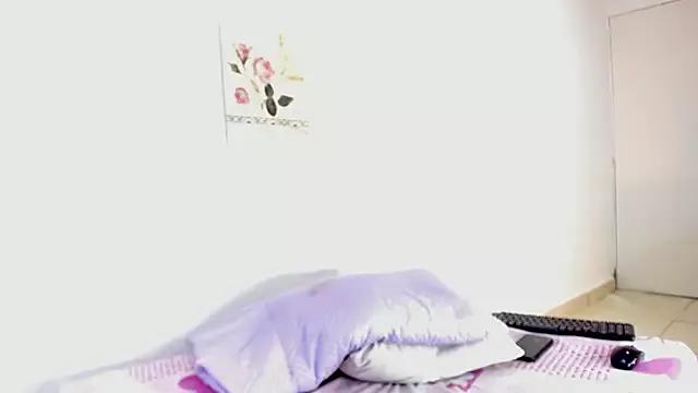 SarabyEbony from StripChat