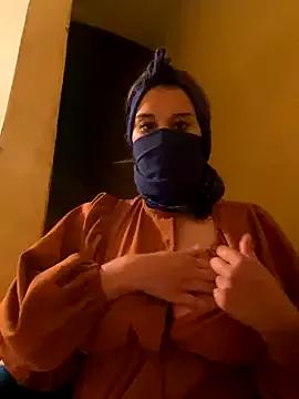 SaraChouchou from StripChat is Freechat