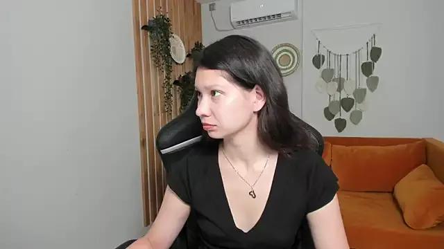 SaraDenar from StripChat