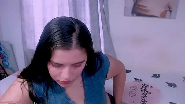 Explore our live girls sluts from our Custom and Multi clubs and checkout exclusive access to highly interactive content, such as shape, hair, titties, pussy type and many more.