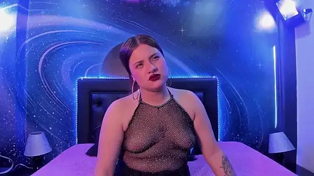 sarah_devil from StripChat