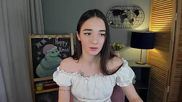 Sarah_Grows from StripChat