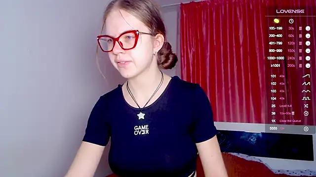 Sarah_HS from StripChat