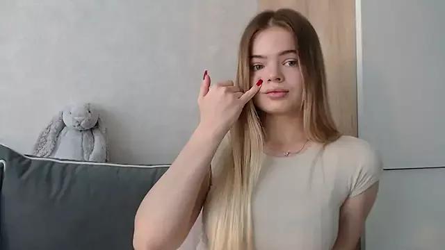 Sarah_keyy from StripChat