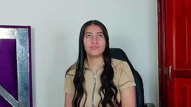sarah_miller77 from StripChat is Freechat