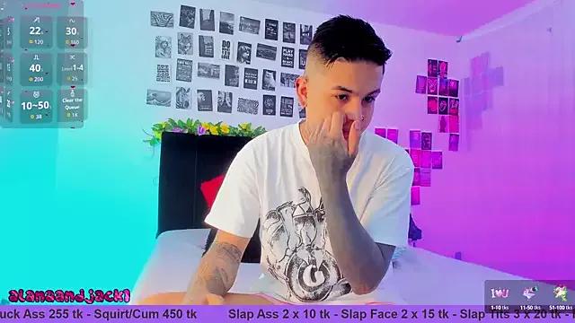 Sarahandzack from StripChat is Freechat