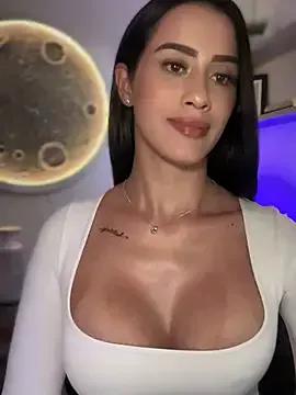 SarahhSmitth1 from StripChat