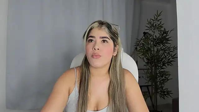 SarahPreston_ from StripChat