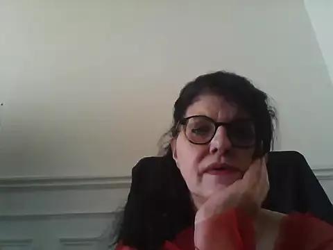 sarahspotlight from StripChat