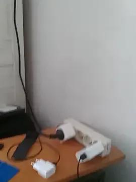 sarahspotlight from StripChat