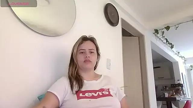 saramartinez1000 from StripChat