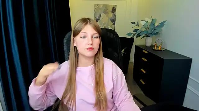 SaraMayki from StripChat