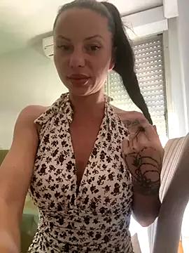 SaraModel from StripChat