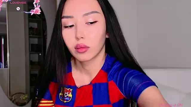 saranmia from StripChat is Freechat