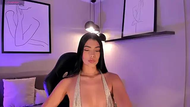 SaraNovac from StripChat