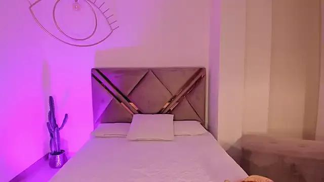 SaraNovac from StripChat