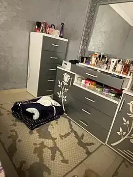 SaraOne_arab from StripChat