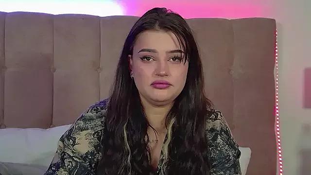 SaraOswald from StripChat