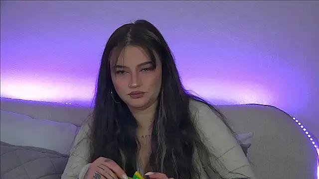 SaraOswald from StripChat