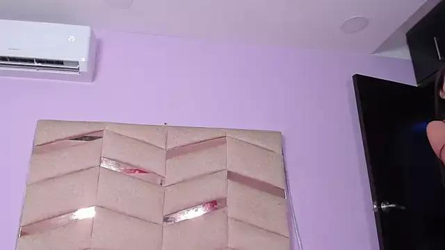 SaraRoy_ from StripChat