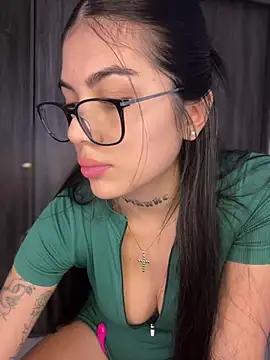 Explore our live girls sluts from our Custom and Multi clubs and checkout exclusive access to highly interactive content, such as shape, hair, titties, pussy type and many more.