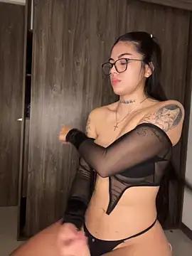Explore our live girls sluts from our Custom and Multi clubs and checkout exclusive access to highly interactive content, such as shape, hair, titties, pussy type and many more.
