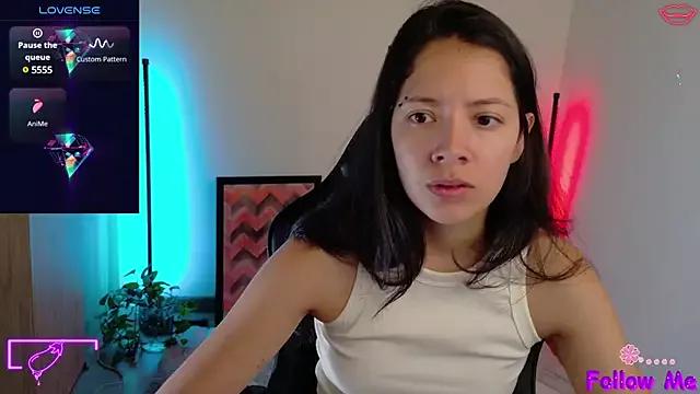 Sarasavage from StripChat