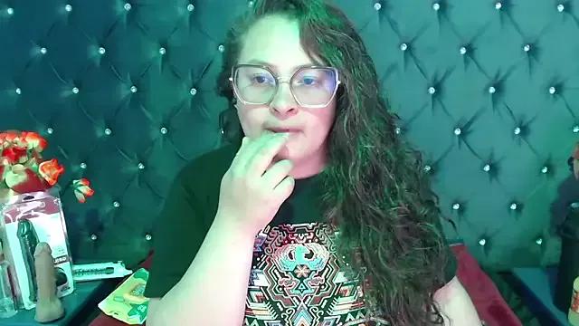 SaraThomso from StripChat