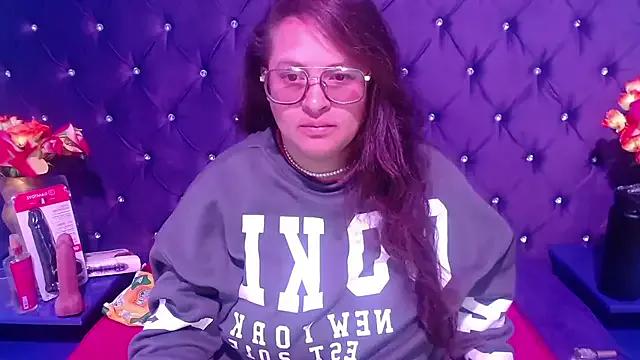 SaraThomso from StripChat