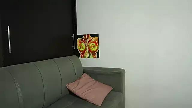 SaraVergara from StripChat