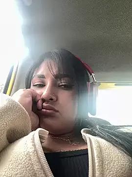 saray_kitty from StripChat