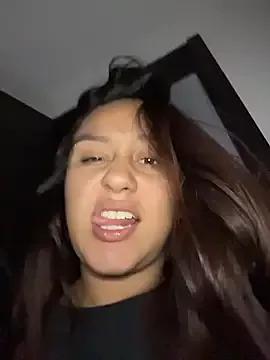 Saray_lo webcams show profile image 