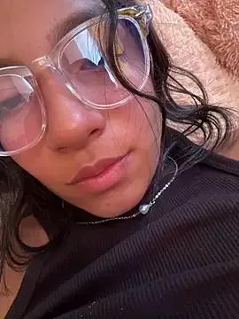 Saray_reyes from StripChat