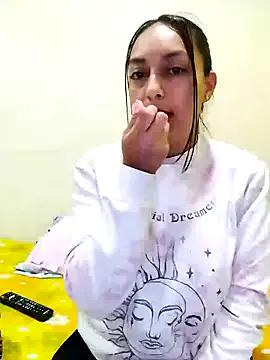 Saraytem18 from StripChat is Freechat