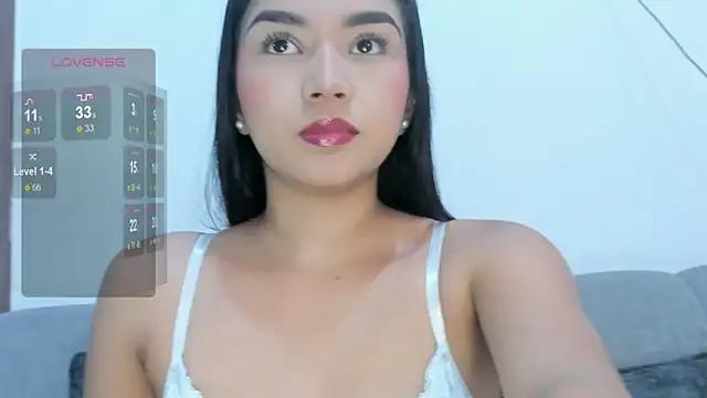 Sarayuu_ from StripChat
