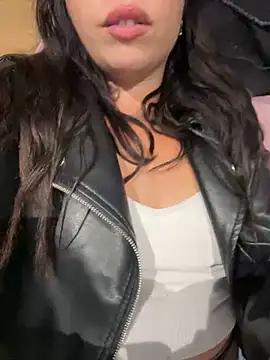 Explore our live girls sluts from our Custom and Multi clubs and checkout exclusive access to highly interactive content, such as shape, hair, titties, pussy type and many more.