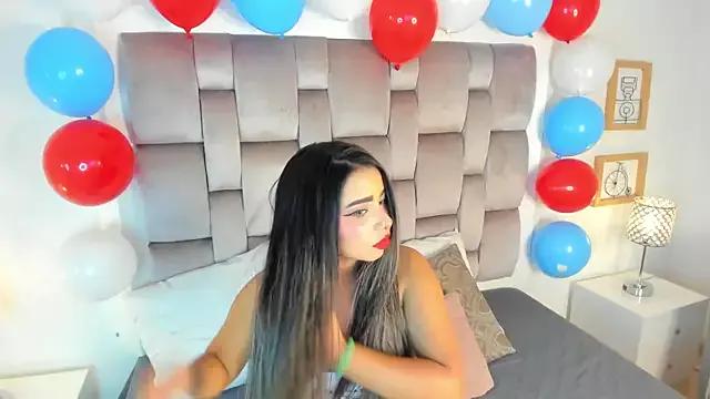Explore our live girls sluts from our Custom and Multi clubs and checkout exclusive access to highly interactive content, such as shape, hair, titties, pussy type and many more.