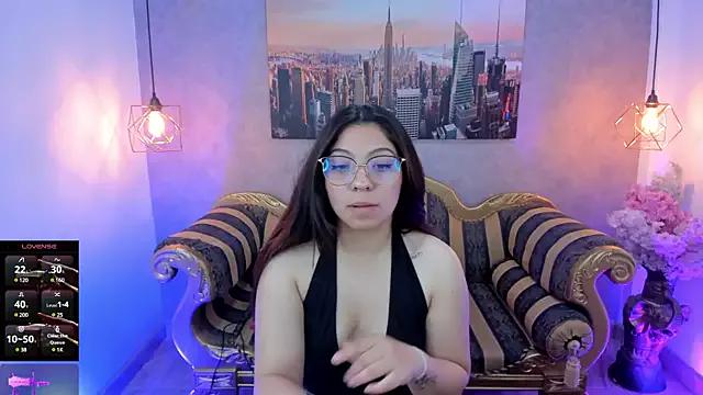 Explore our live girls sluts from our Custom and Multi clubs and checkout exclusive access to highly interactive content, such as shape, hair, titties, pussy type and many more.