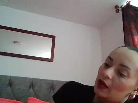 Explore our live girls sluts from our Custom and Multi clubs and checkout exclusive access to highly interactive content, such as shape, hair, titties, pussy type and many more.