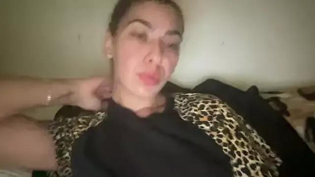 sarrah_rossy from StripChat