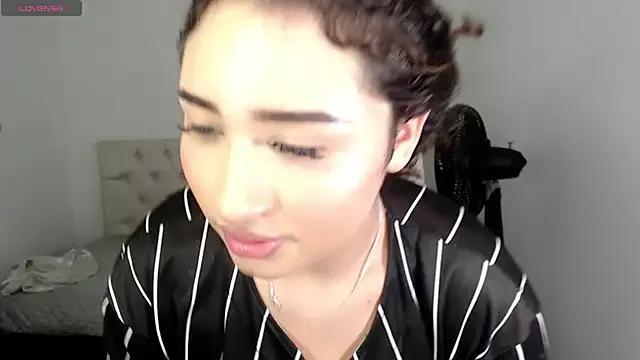 sasha_17_ from StripChat