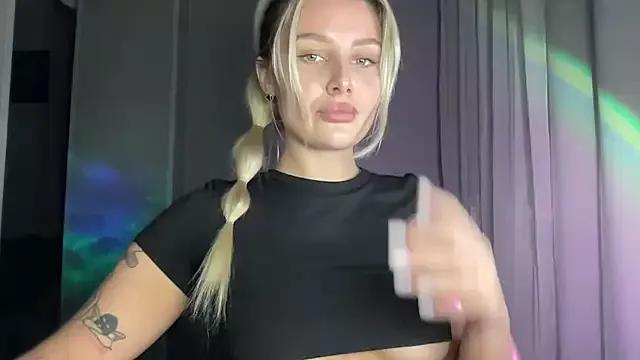 Sasha_yourdream from StripChat