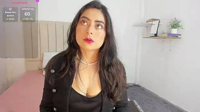 sashaa_petit from StripChat