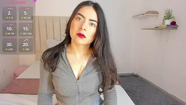 sashaa_petit from StripChat