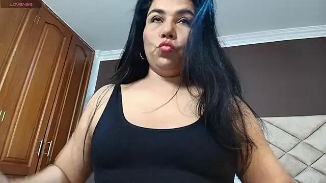 SashaCox_ from StripChat is Freechat