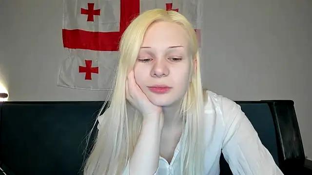 sashakiss99 from StripChat