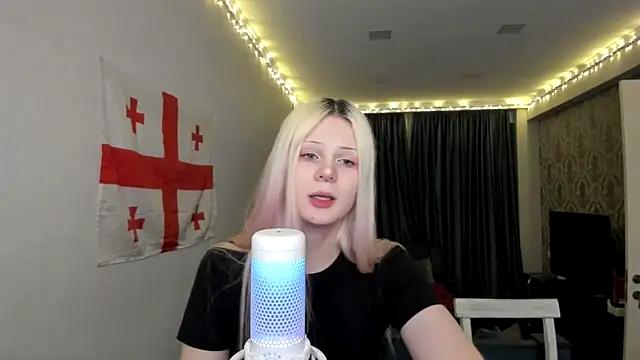 sashakiss99 from StripChat